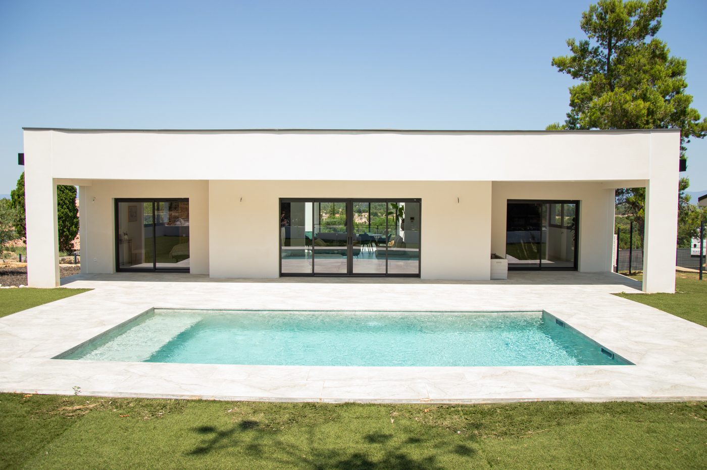Une villa avec piscine vendue par Voilà